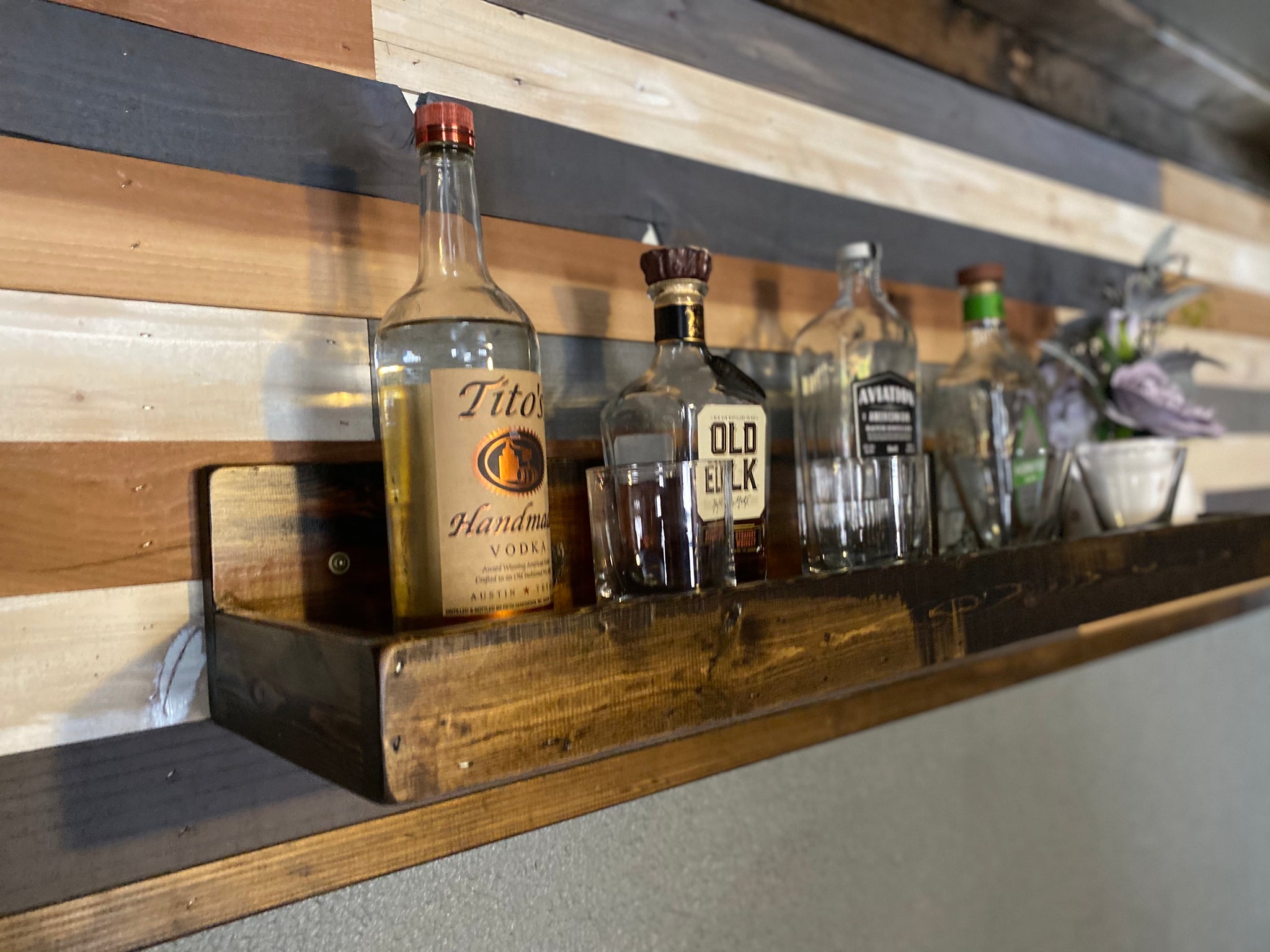 Pallet best sale liquor shelf